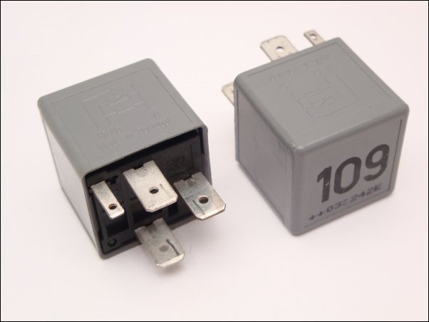 Topran ECU/Fuel Pump Relay 109 – 1J0906381A, 4-Pin, For VW Audi Seat Skoda, Made In India